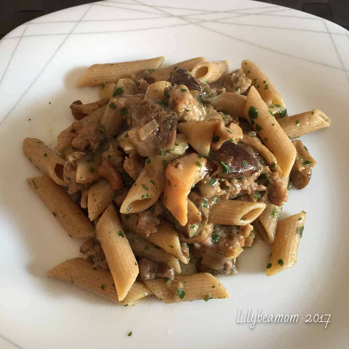 Penne integrali salsiccia e funghi Panini Sopraffini