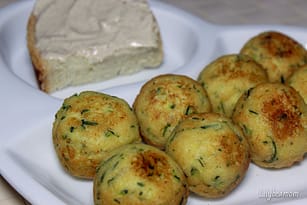 Polpette di zucchine e ricotta | paninisopraffini.com