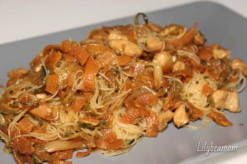 Spaghetti di riso con pollo e verdure0 (0)
