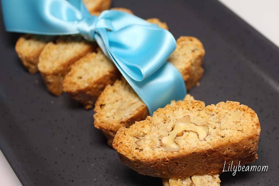 Cantuccini noci e Sambuca | paninisopraffini.com